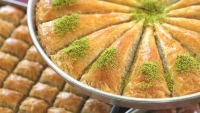 Photo of طريقة عمل البقلاوة المصرية بالجلاش