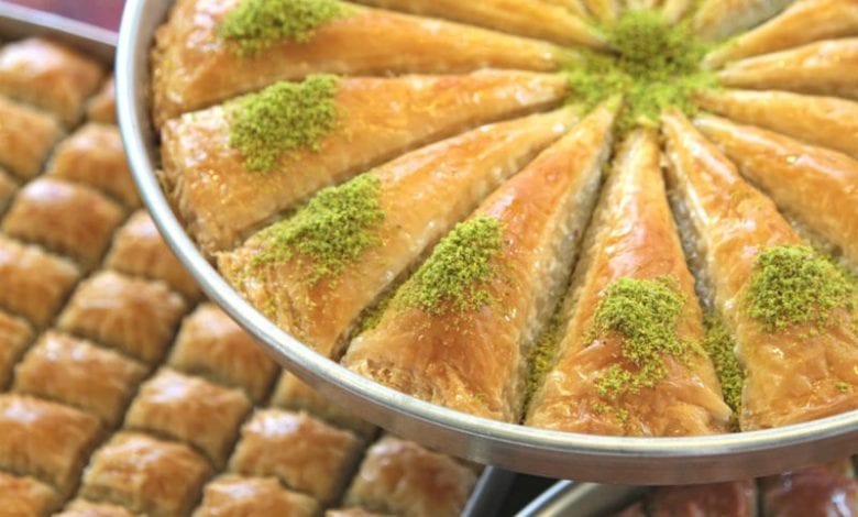 طريقة عمل البقلاوة المصرية بالجلاش