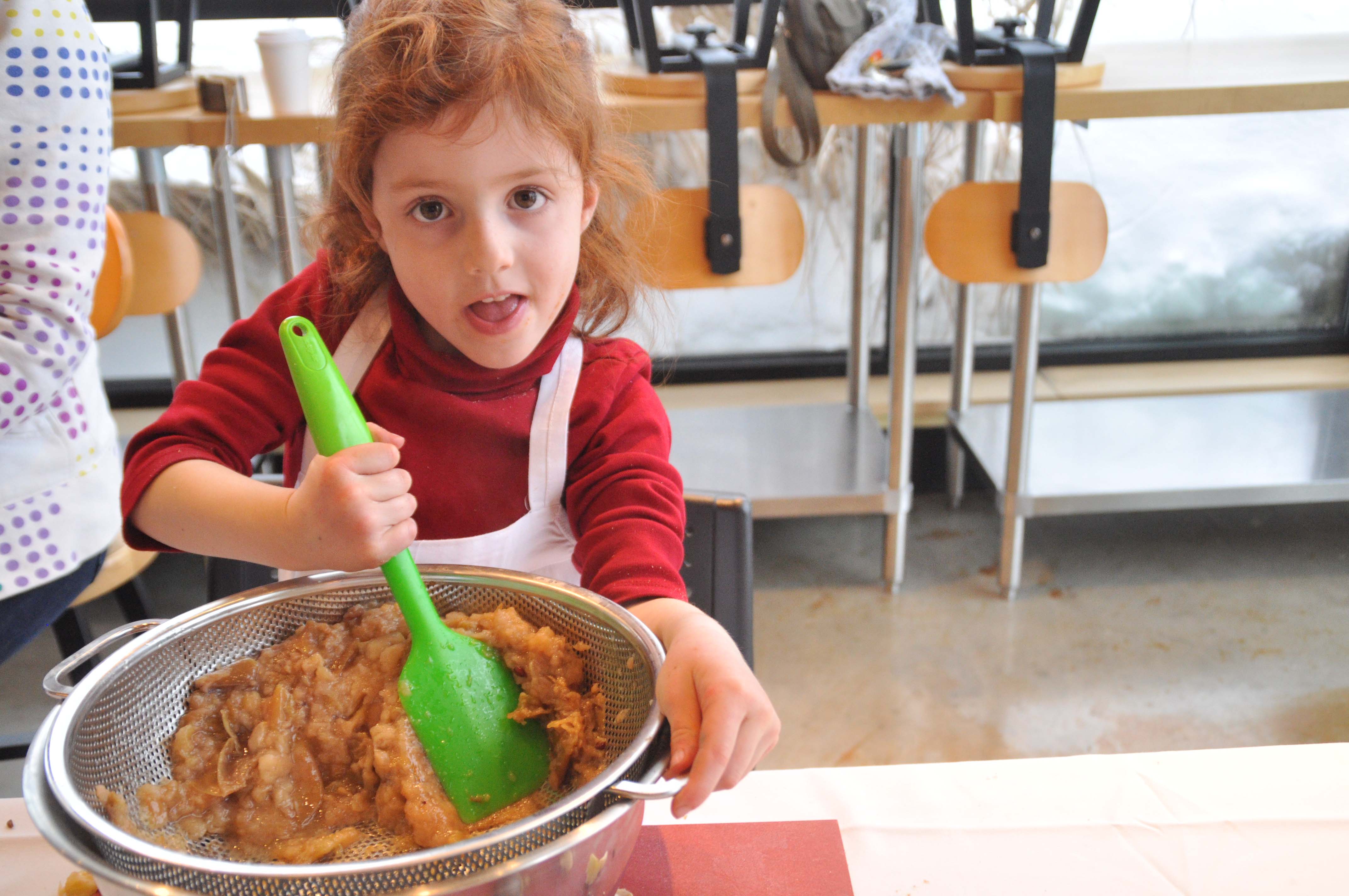 Photo of كيفية تحضير اطعمة خالية من البكتيريا الضارة
