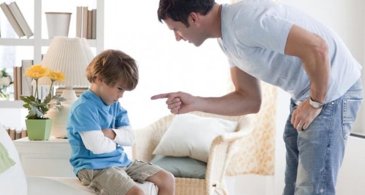 تاديب الطفل بطريقة صحيحة