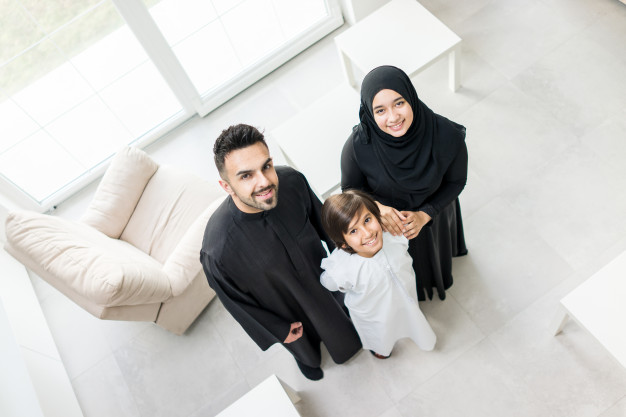 تربية الطفل على طاعة الوالدين