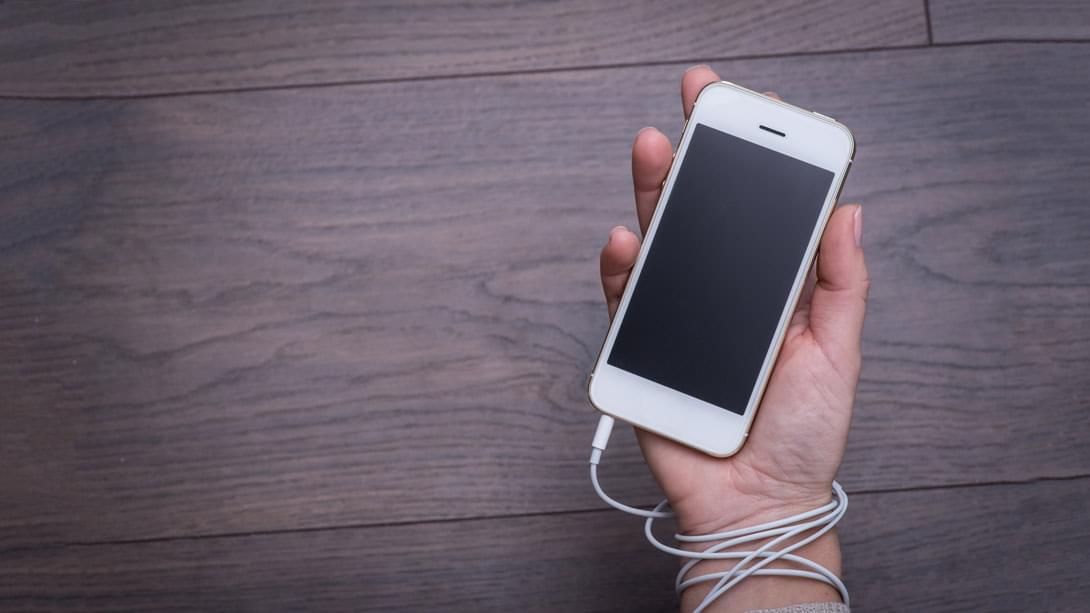 6 إشارات تجعلك تعرفين أن هناك امراة في حياة زوجك