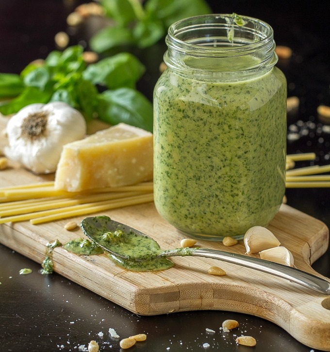 طريقة عمل الفيتوتشيني بصوص البيستو