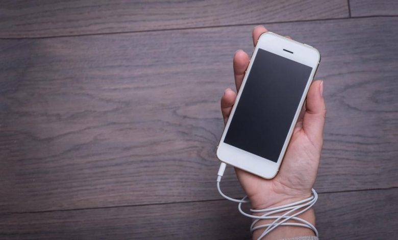 6 إشارات تجعلك تعرفين أن هناك امراة في حياة زوجك