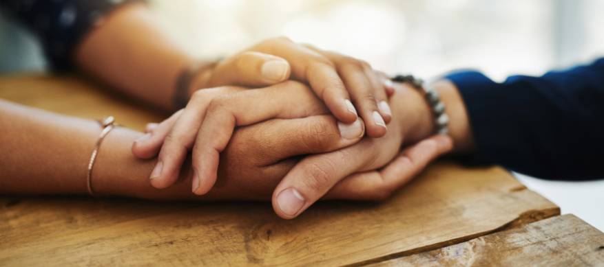 حيل و نصائح لابقاء الزوج بالمنزل أثناء العطلة