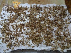 طريقة عمل حلوى لاكريم بعجينة اللوز بالصور
