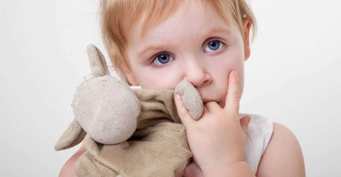  وكيف تتخلصي من عادة مص الأصبع أو اللهاية