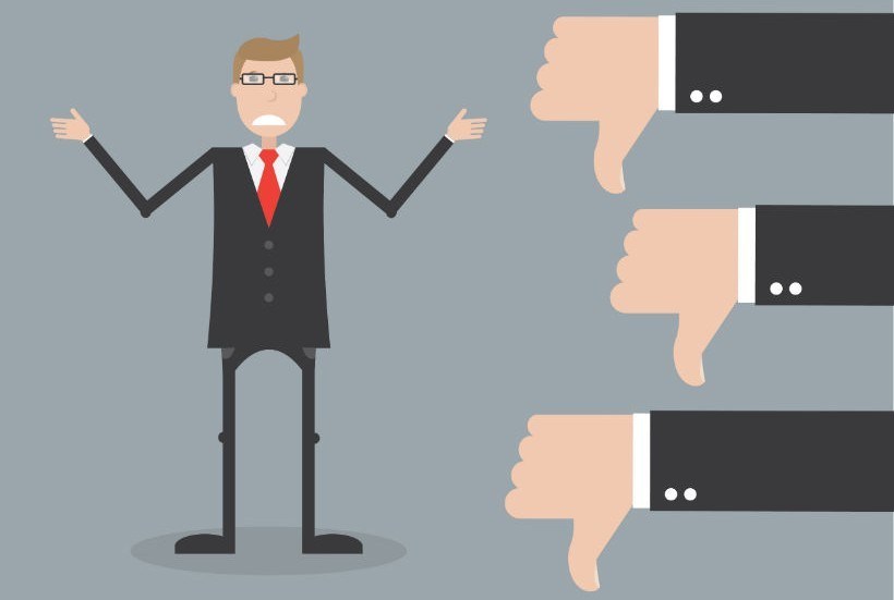 لاتتاثر بكلام الناس لإن ببساطة كل بيت له ظروفه