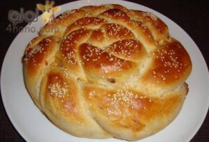 طريقة عمل بيتزا الوردة بالخطوات مصورة