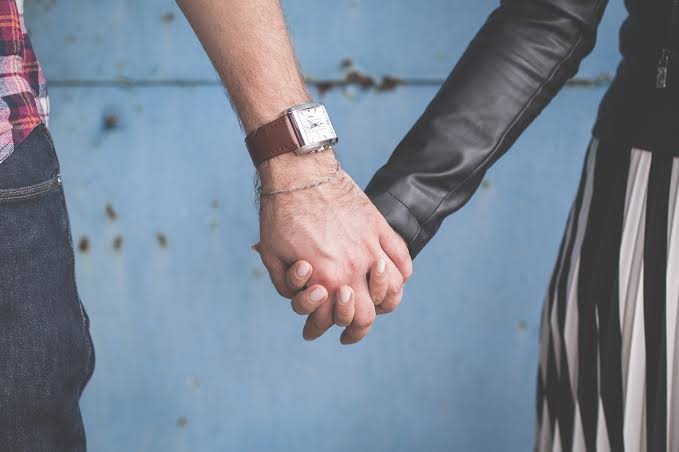 اهمية التواصل الجنسي بين الزوجين