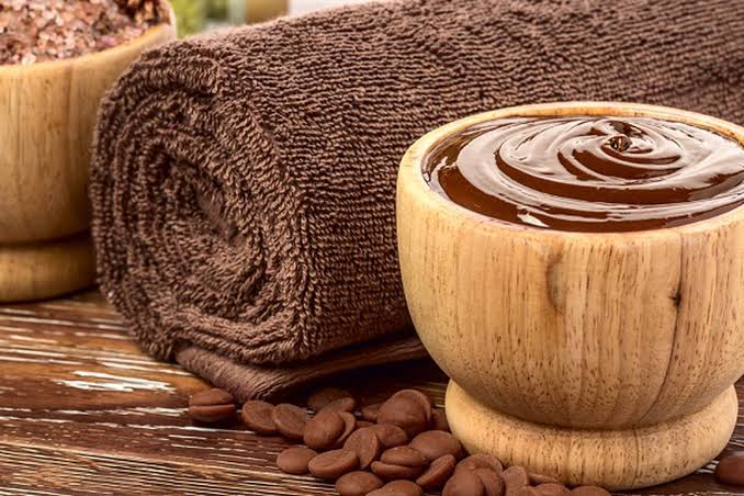 ماسكات الشوكولاتة الرائعة للعناية بالبشرة حضريها بنفسك