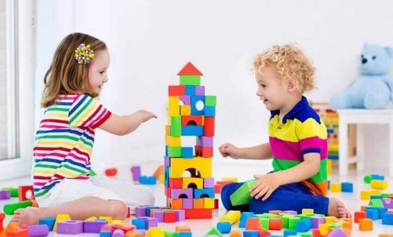 مساعدة الطفل على الابداع فالسنوات الأولى وقت الإبداع والتعلم