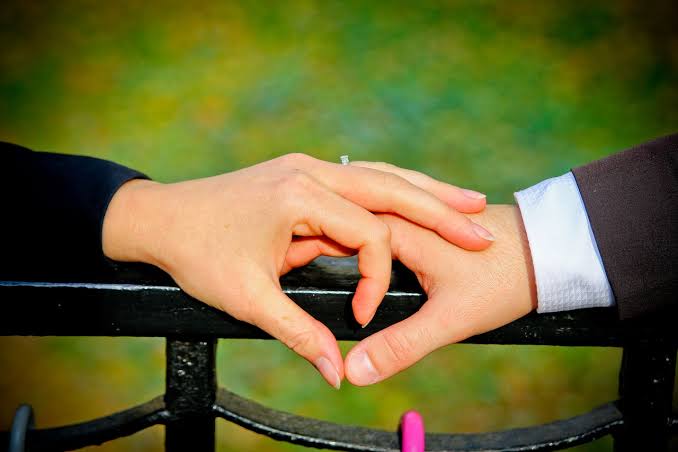 الاحتواء واهميته في الحياة الزوجية