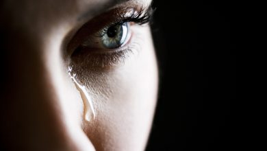 Photo of متي تكون الدموع سلاح المراة