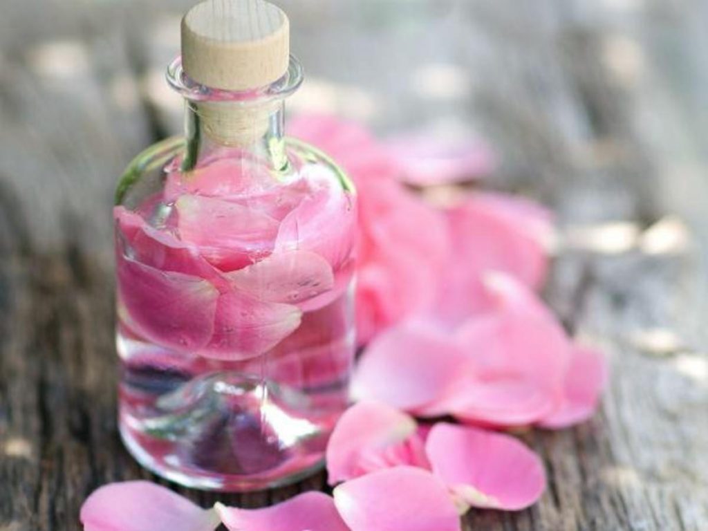 طرق للتخلص من العرق قبل زفافك بمكونات طبيعية