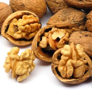 فوائد الجوز الجمالية والصحية للسيدات والرجال والاطفال