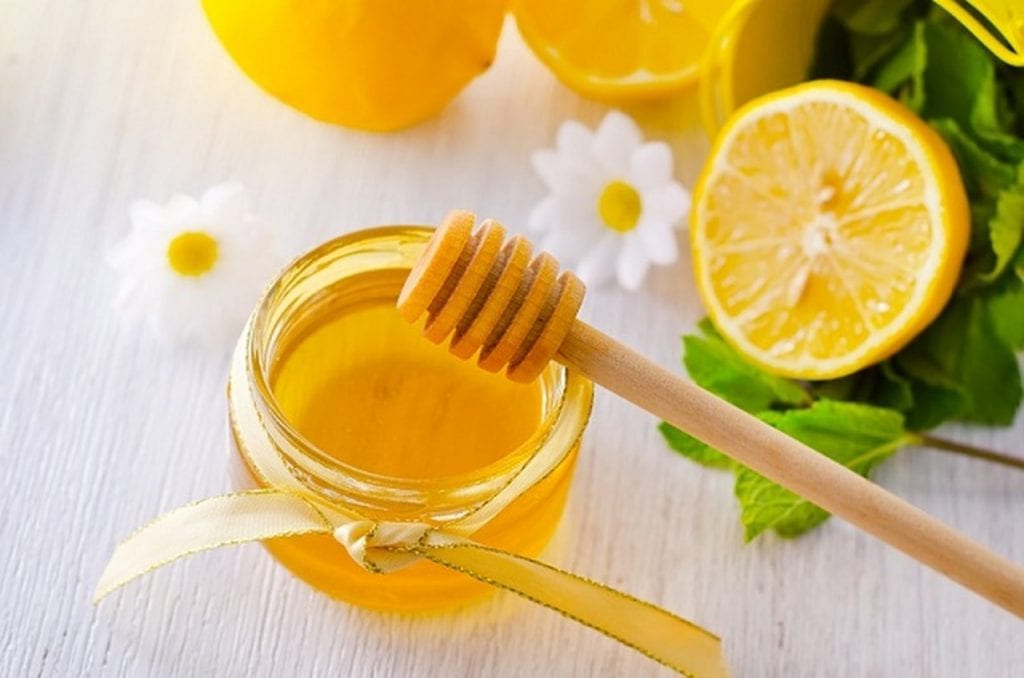 ماسك العسل والليمون للبشرة الحساسة