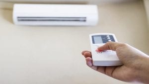 احذروا النوم فى التكييف الكهربى يضر بالصحة
