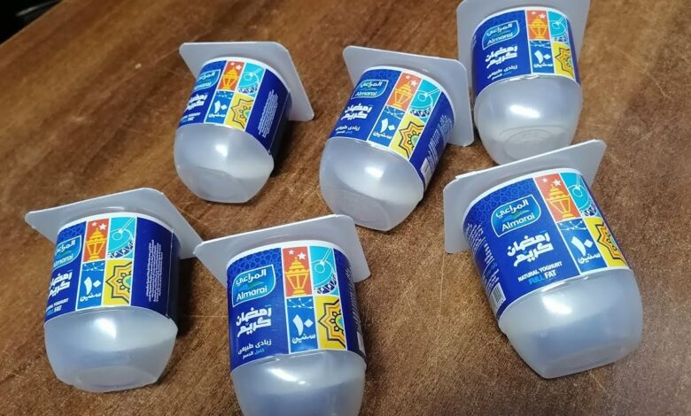 استخدامات لعلب الزبادي فى عمل أشياء جميلة ومفيدة