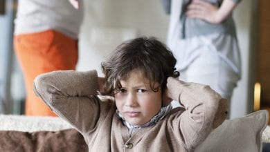 Photo of أهم أسباب مشكلة الشجار مع الوالدين في تربية الاطفال
