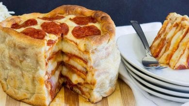 Photo of طريقة عمل كيكة البيتزا أو البيتزا الطبقات ولا أروع