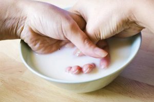 الاهتمام بالبشرة وجمالها مع معلقة واحدة من بيكربونات الصوديوم