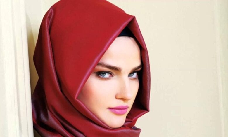 كيف تعتني بشعرك تحت الحجاب