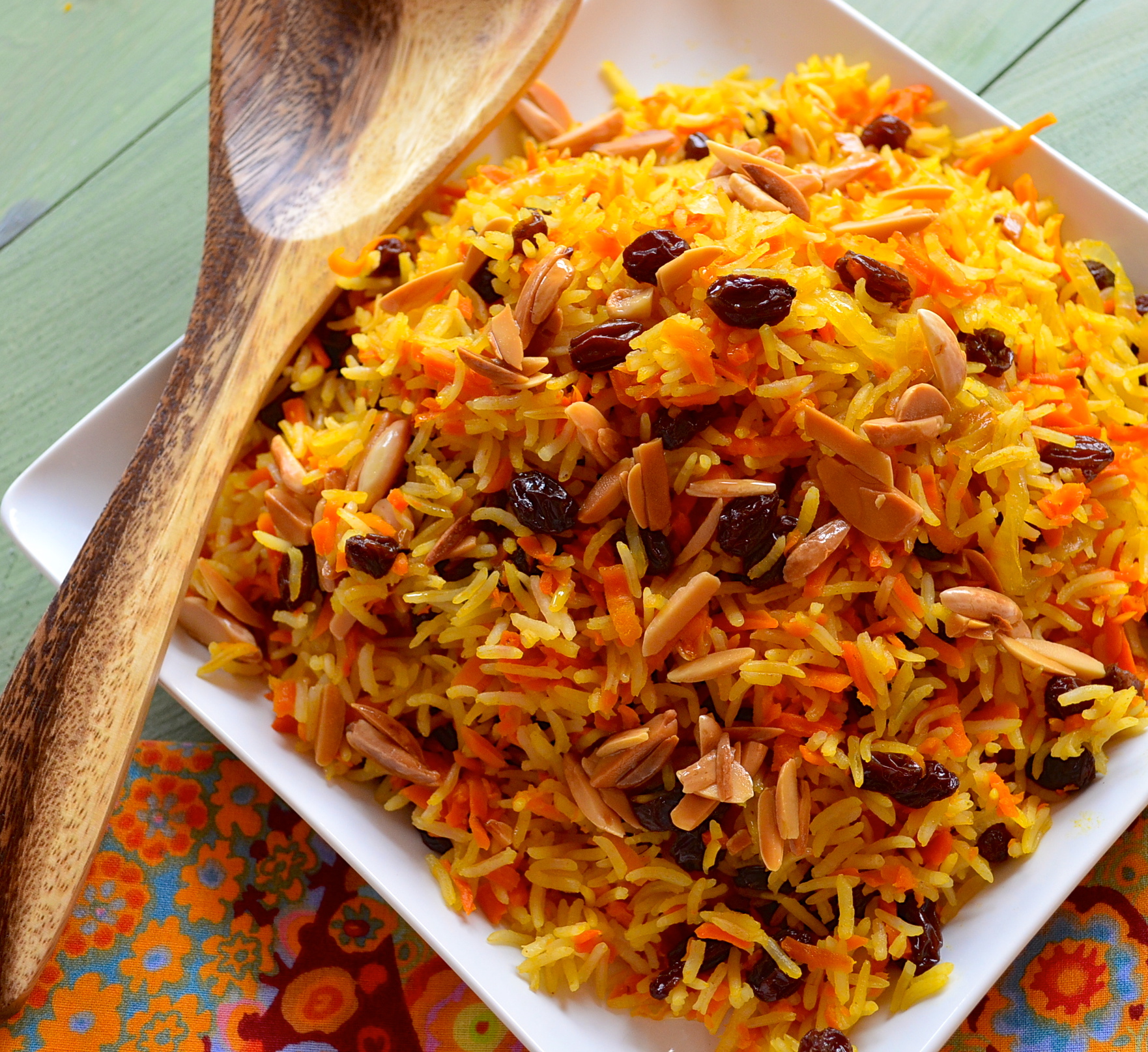 فوائد الزعفران الجمالية والصحية مع طريقة عمل الأرز بالزعفران والقرنفل