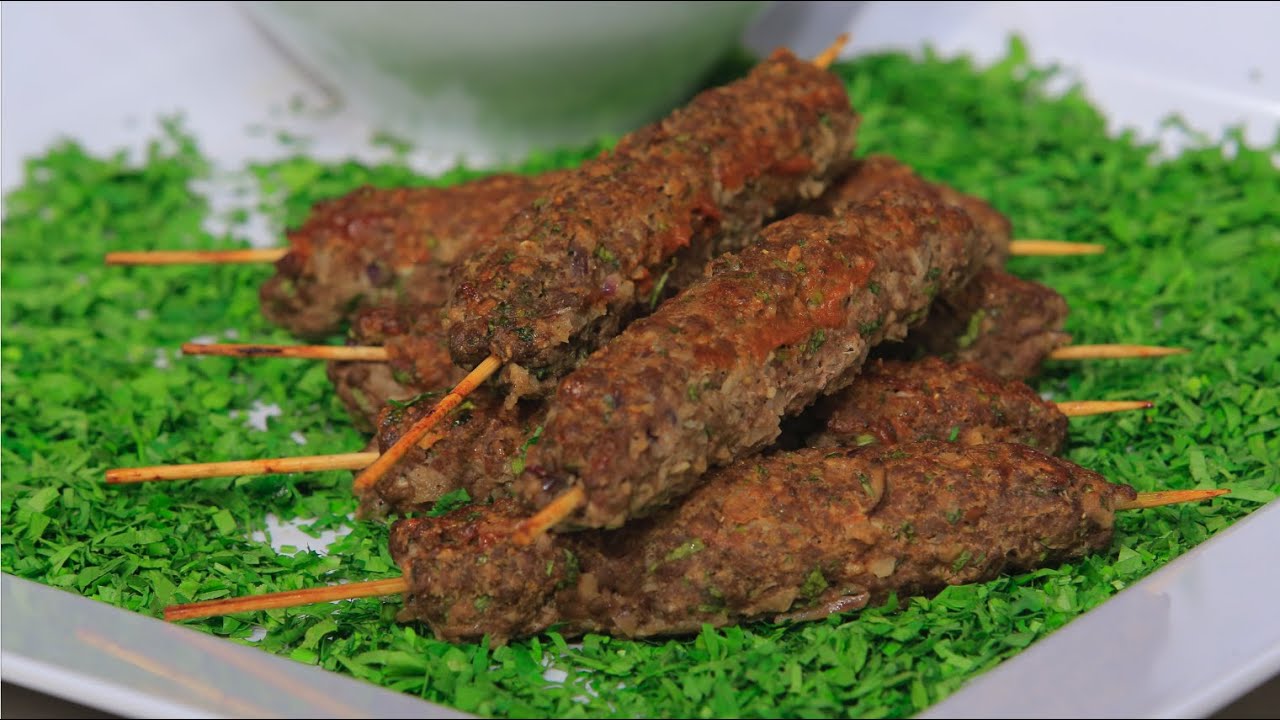 Photo of كفتة بالشوفان على الفحم  وسلطة زبادي للشيف سالي فؤاد