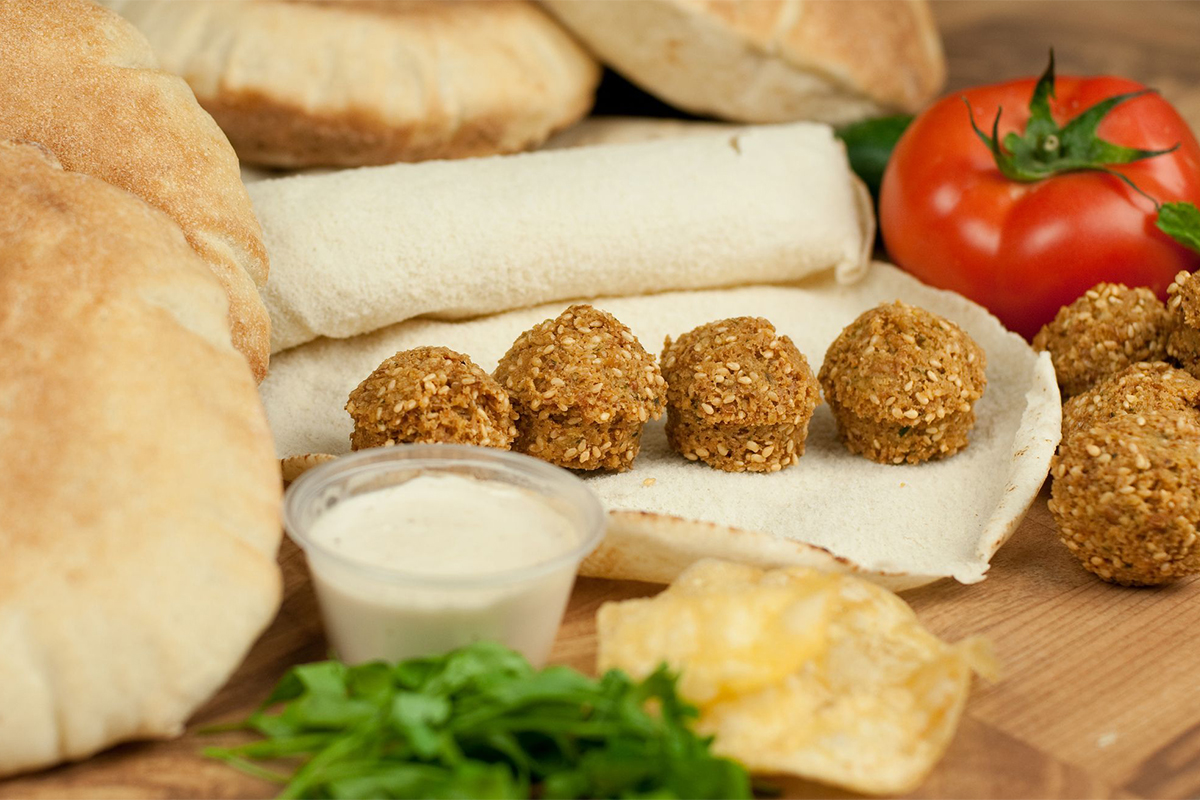 Photo of طريقة عمل الفلافل بالحمص والسمسم