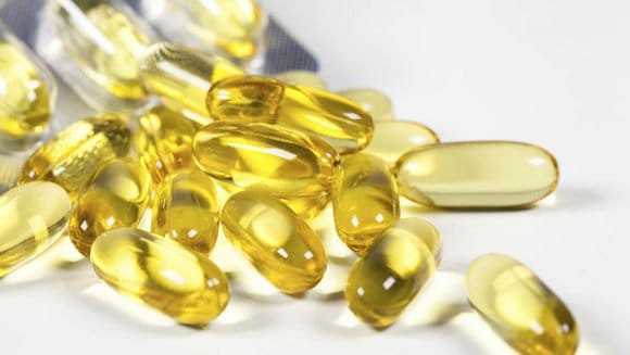 طرق استخدام فيتامين e للعناية بمحيط العين
