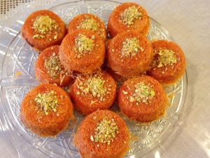 ملف يشمل جميع أنواع وطرق الكنافة