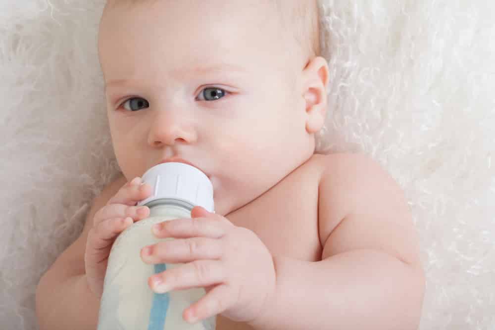اعراض زيادة الكالسيوم عند الرضع والاسباب والعلاج