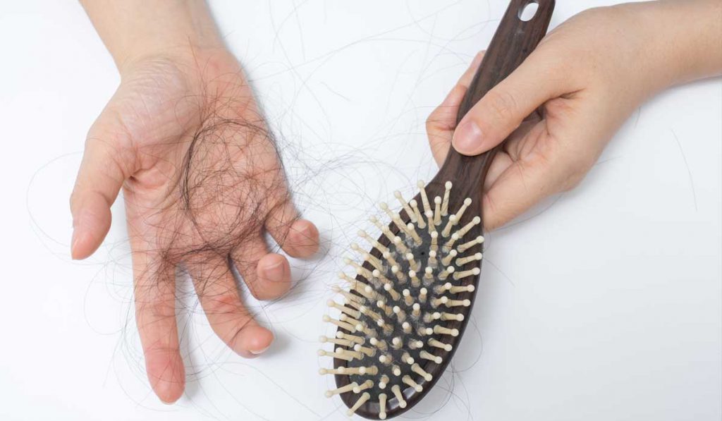 علاج تساقط الشعر الجاف