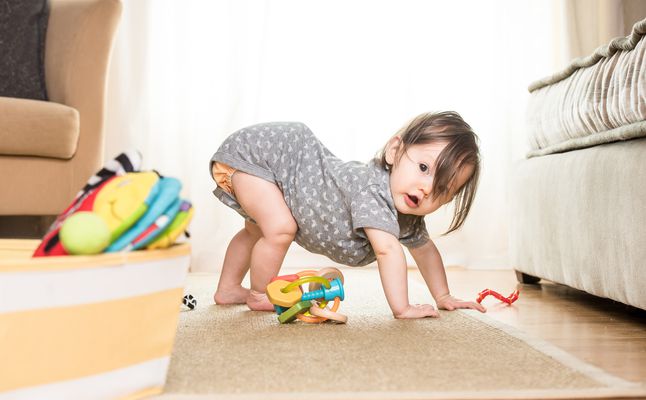 تعرفي على المهارات الحركية الدقيقة لطفلك حتى عامه الثالث