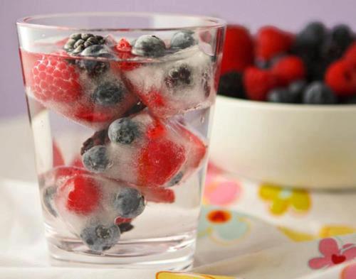 شجعي طفلك على شرب الماء بأفكار لذيذة