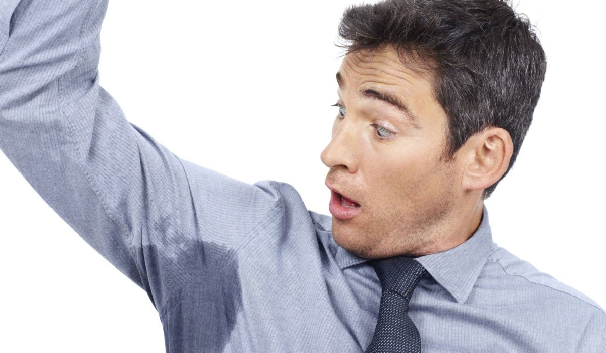 لا تفعلي هذه الأخطاء عند إستخدام مزيل العرق