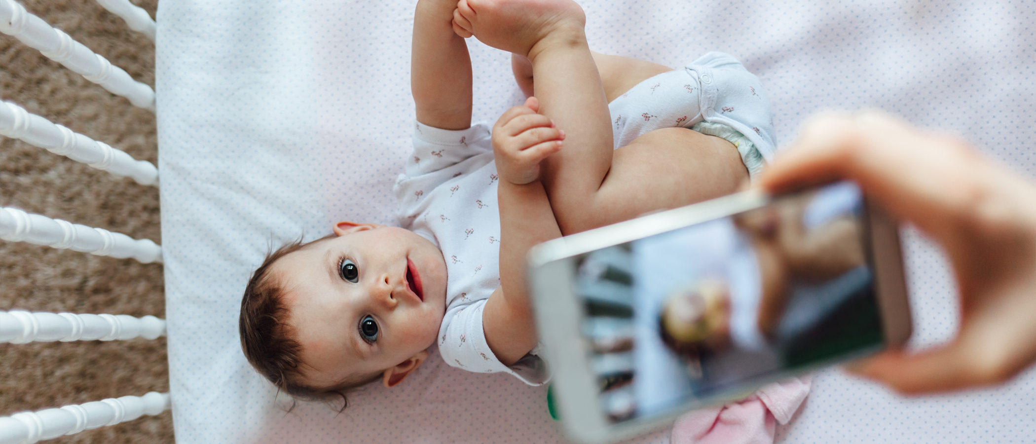 Photo of لا تنشري صور طفلك على مواقع التواصل الاجتماعي