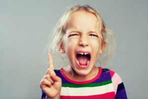 الالفاظ السيئة عند الاطفال وكيفية علاجها بالطرق التربوية