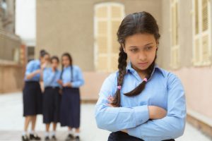 كيف تحمي طفلك من العنف و التنمر في المدرسة