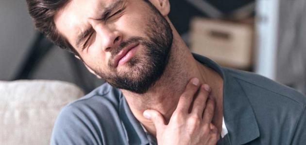 علاقة الغدة الدرقية بالسمنة والنحافة