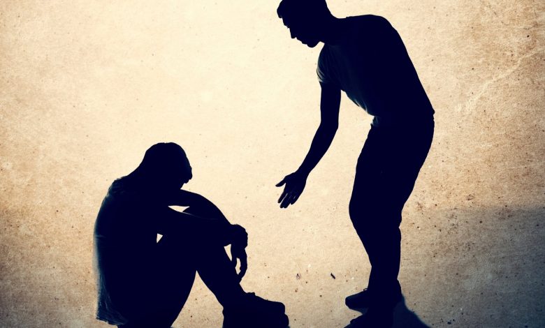 كيفية مساعدة الشخص المكتئب أن يتخطى حزنه