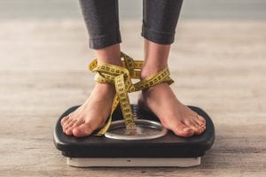 تناول وجبة واحدة باليوم له أضرار جانبية تعرفوا عليها