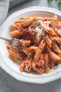 مكرونة ارابياتا Penne Arabiata