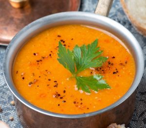 طريقة شوربة العدس بالخضار ألذ طبق ساخن