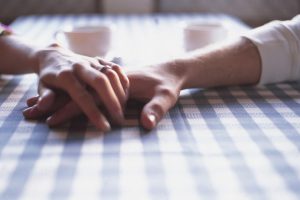 خلافات تخرب العلاقة الزوجية وعوامل نجاح الزواج