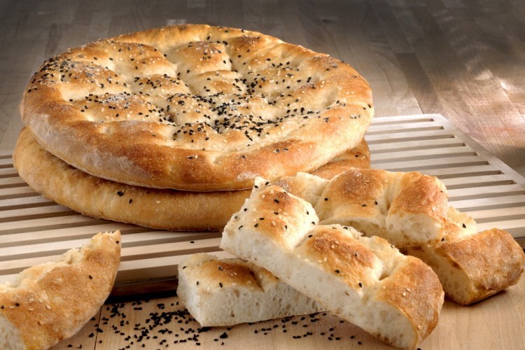 طريقة عمل الخبز التركي ذات طعم مميز ورائع جداً