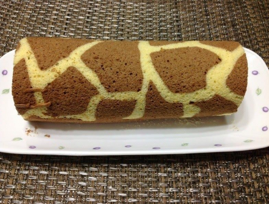 طريقة عمل سويسرول الزرافة بالصور