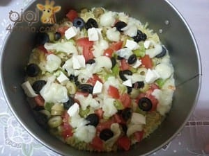 طريقة عمل بيتـزا البطاطس بالجبنة و الخضار بالصور