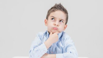 تربية الطفل بعيدا عن الصراع السياسي